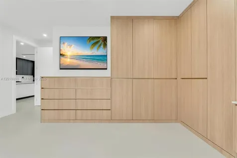 8865 NW 148th Terrace Miami Lakes FL 33018