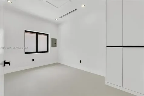 8865 NW 148th Terrace Miami Lakes FL 33018