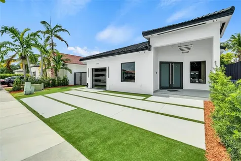 8865 NW 148th Terrace Miami Lakes FL 33018