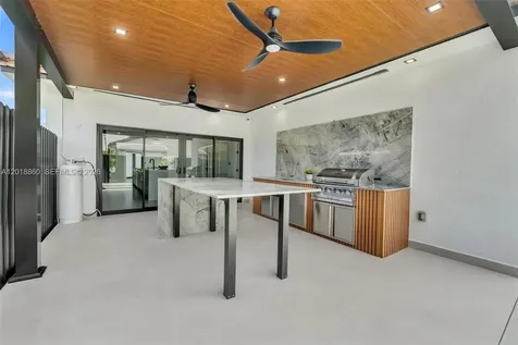8865 NW 148th Terrace Miami Lakes FL 33018