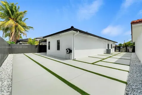 8865 NW 148th Terrace Miami Lakes FL 33018