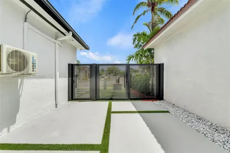 8865 NW 148th Terrace Miami Lakes FL 33018
