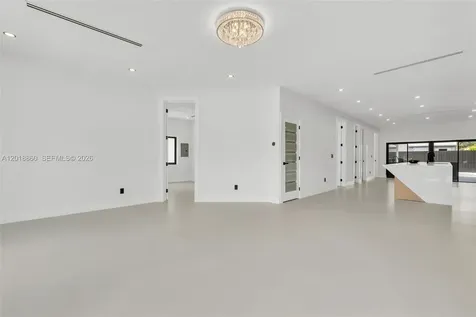 8865 NW 148th Terrace Miami Lakes FL 33018