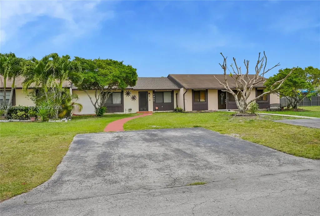 4909 SW 135th Court Miami FL 33175