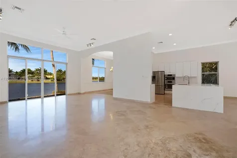 1666 Victoria Pointe Circle Weston FL 33327