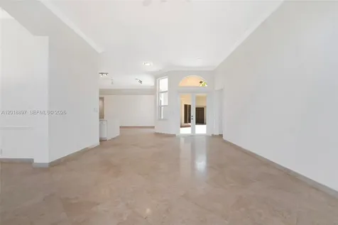 1666 Victoria Pointe Circle Weston FL 33327