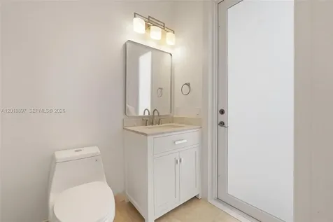 1666 Victoria Pointe Circle Weston FL 33327