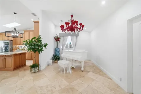 12715 SW 96th Terrace Miami FL 33186