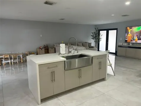 1200 SW 136th Place Miami FL 33184