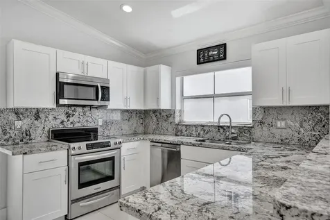 2266 NW 208th Terrace Pembroke Pines FL 33029