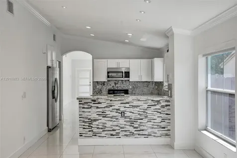 2266 NW 208th Terrace Pembroke Pines FL 33029