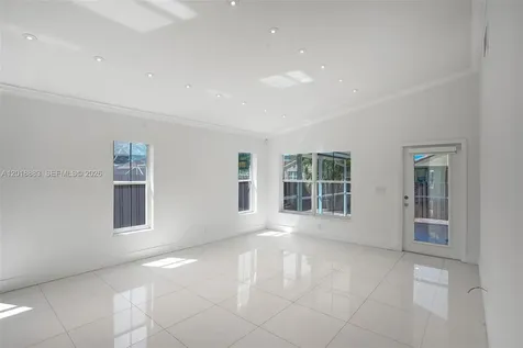 2266 NW 208th Terrace Pembroke Pines FL 33029