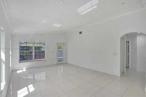 2266 NW 208th Terrace Pembroke Pines FL 33029