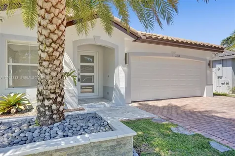 2266 NW 208th Terrace Pembroke Pines FL 33029