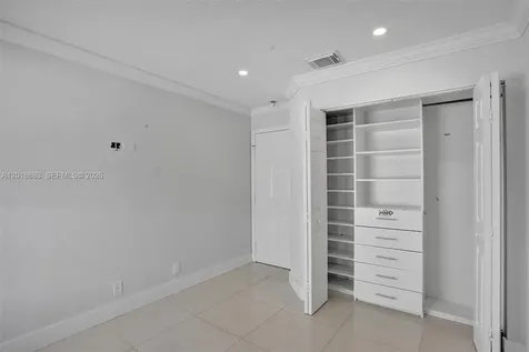 2266 NW 208th Terrace Pembroke Pines FL 33029