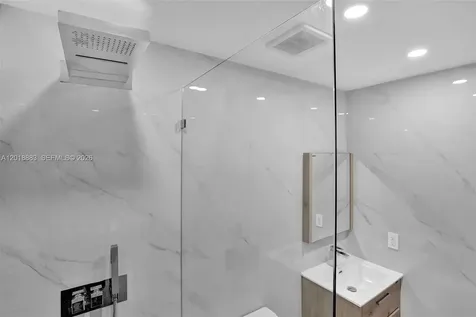 2266 NW 208th Terrace Pembroke Pines FL 33029