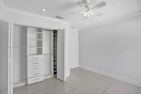 2266 NW 208th Terrace Pembroke Pines FL 33029