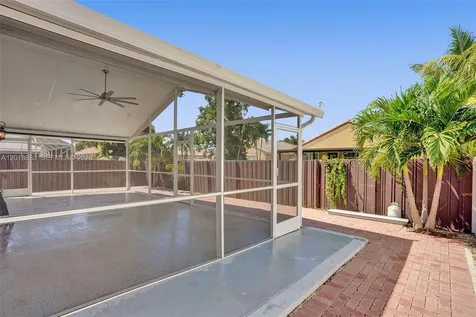 2266 NW 208th Terrace Pembroke Pines FL 33029