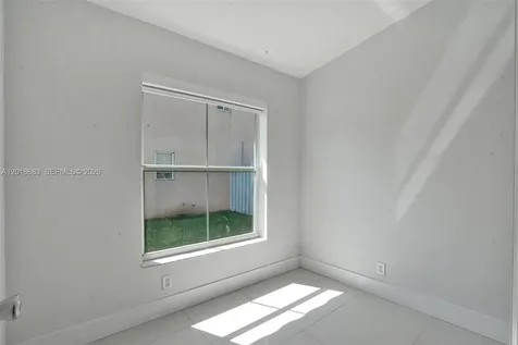 2266 NW 208th Terrace Pembroke Pines FL 33029