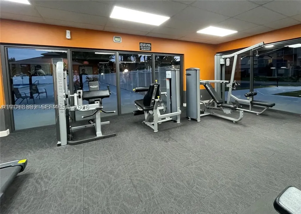 950 Hillcrest Drive Hollywood FL 33021