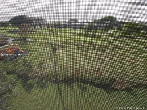 950 Hillcrest Drive Hollywood FL 33021