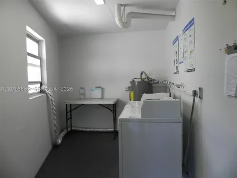 950 Hillcrest Drive Hollywood FL 33021