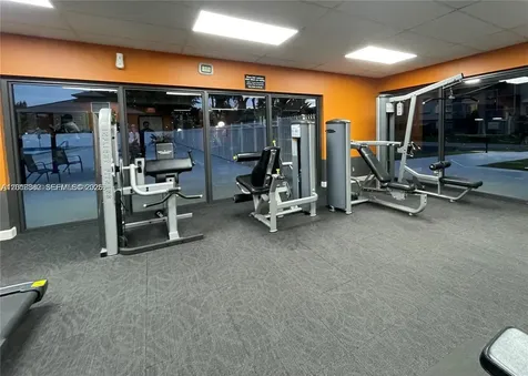950 Hillcrest Drive Hollywood FL 33021