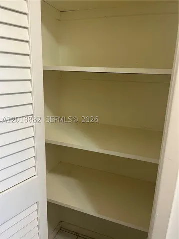 950 Hillcrest Drive Hollywood FL 33021