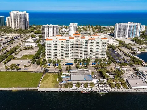 3020 NE 32nd Avenue Fort Lauderdale FL 33308
