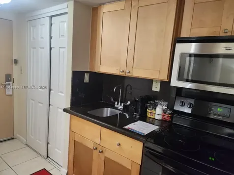 19201 Collins Avenue Sunny Isles Beach FL 33160
