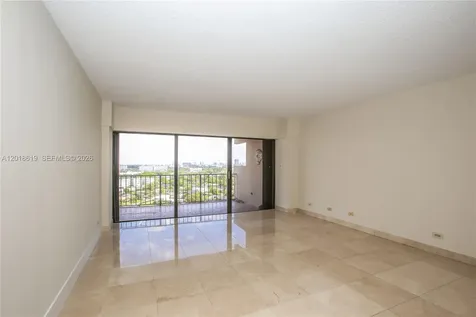1800 NE 114th Street Miami FL 33181