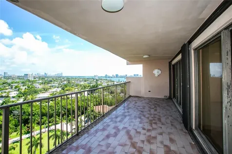 1800 NE 114th Street Miami FL 33181