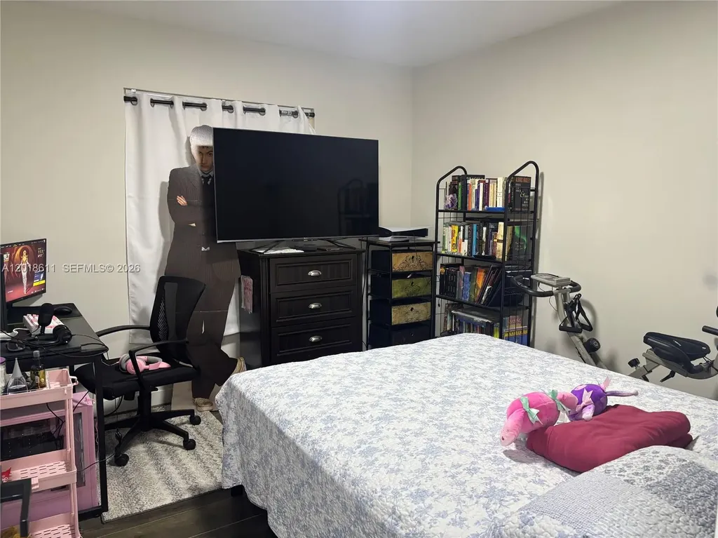 300 Berkley Road Hollywood FL 33024
