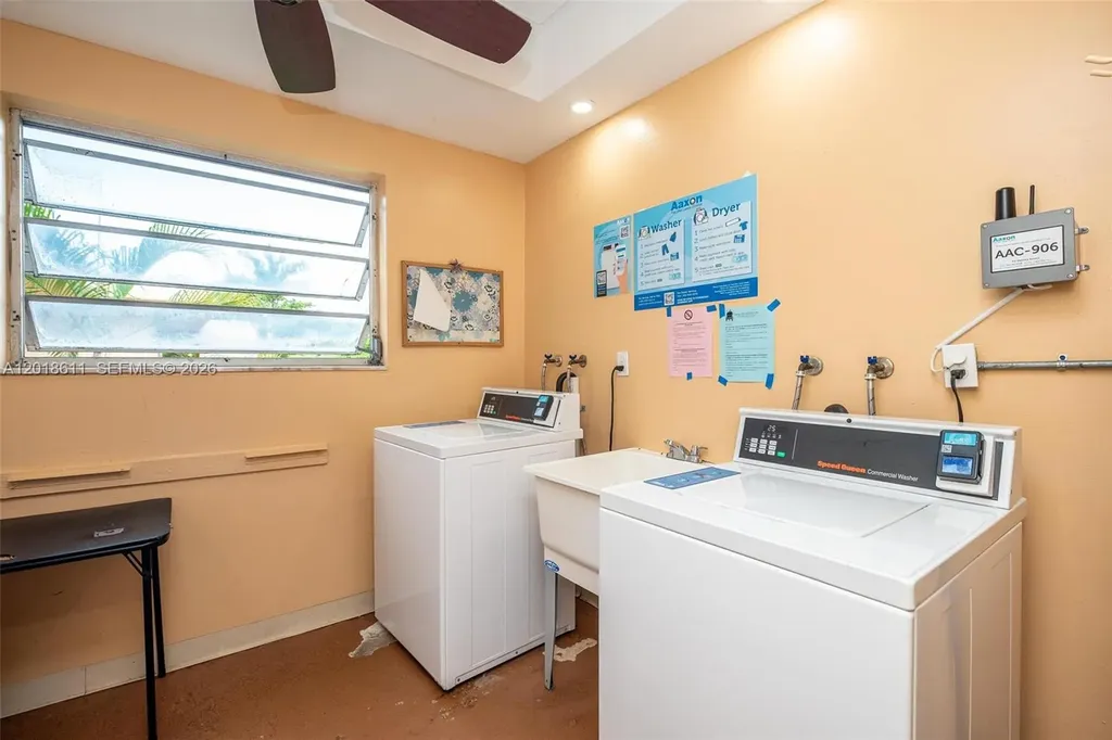 300 Berkley Road Hollywood FL 33024