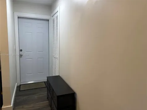 300 Berkley Road Hollywood FL 33024