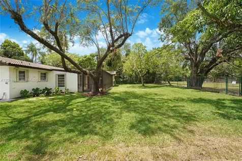 7220 SW 69th Court Miami FL 33143