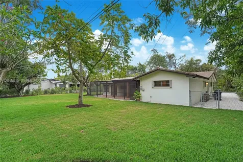 7220 SW 69th Court Miami FL 33143