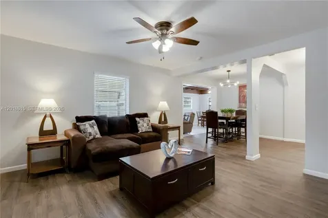 6531 SW 57th Place South Miami FL 33143