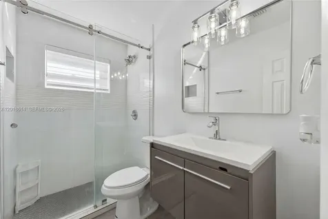 190 NE 173rd Street Miami FL 33162