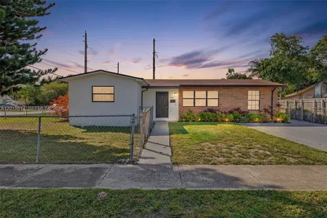 190 NE 173rd Street Miami FL 33162