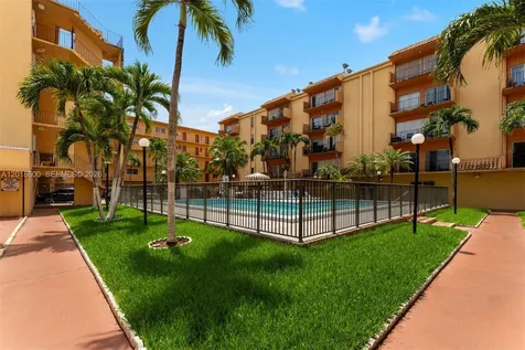 1900 W 54th Street Hialeah FL 33012
