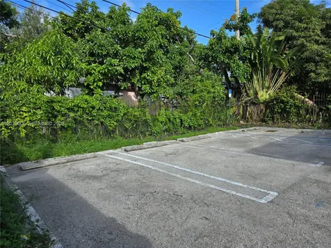 7320 Biscayne Boulevard Miami FL 33138
