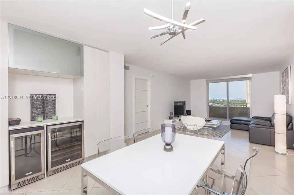 5555 Collins Avenue Miami Beach FL 33140