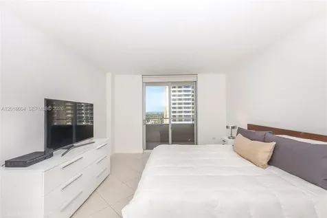 5555 Collins Avenue Miami Beach FL 33140