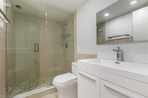 5555 Collins Avenue Miami Beach FL 33140