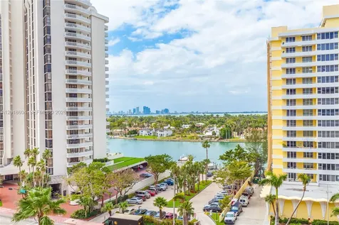 5555 Collins Avenue Miami Beach FL 33140
