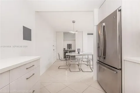 5555 Collins Avenue Miami Beach FL 33140