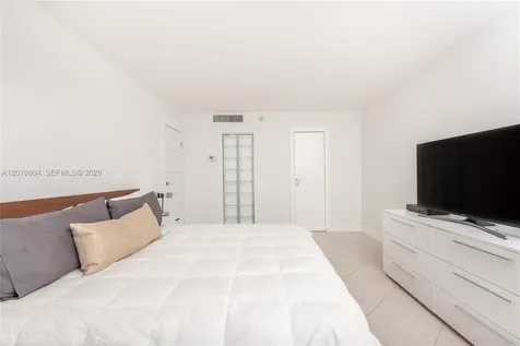 5555 Collins Avenue Miami Beach FL 33140