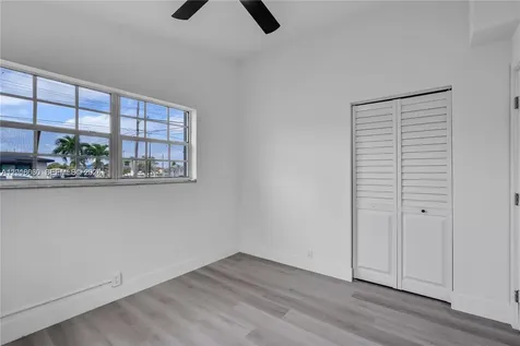2195 W 5th Avenue Hialeah FL 33010