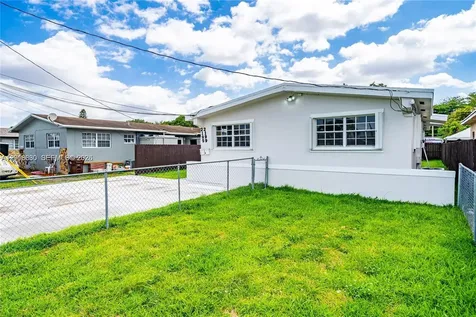 2195 W 5th Avenue Hialeah FL 33010